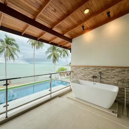2SIS'S Khanom Resotel