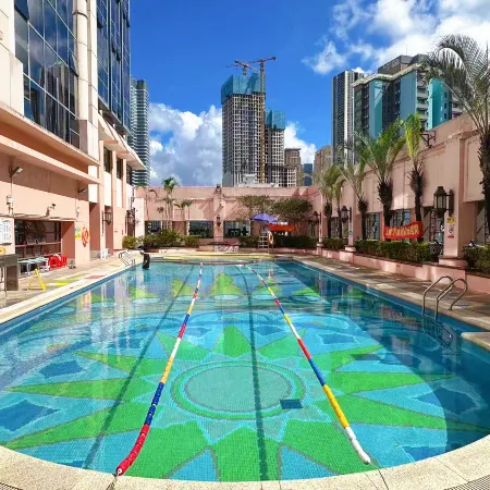 Lavande Hotel (Shenzhen Dongmen Shuibei Cuizhu Metro Station Branch)