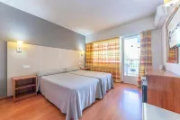 Port Vista Oro Hotels near Open Wine Benidorm