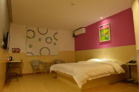 Wanyue Express Hotel (Xingyang Long-distance Bus Central Station) Отели в г. Синян