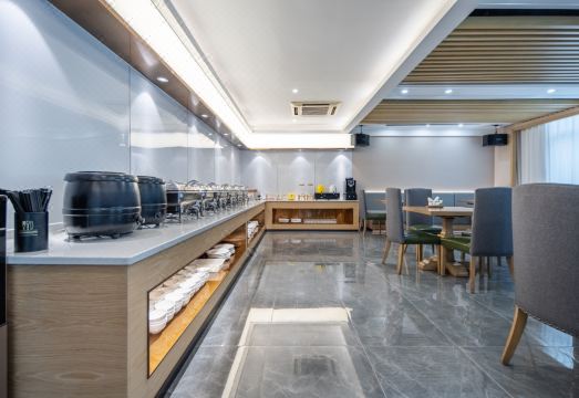 플래티넘 에라 호텔