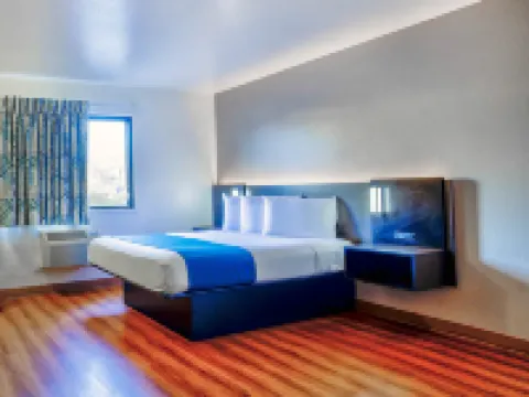 Motel 6 Duluth, MN Hotels in Duluth