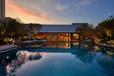 PARKROYAL on Beach Road, Singapore Hotel in zona Floral Fantasy