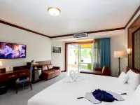 Erawan Phangnga Hotel, Natai Beach Hotels in Takua Thung