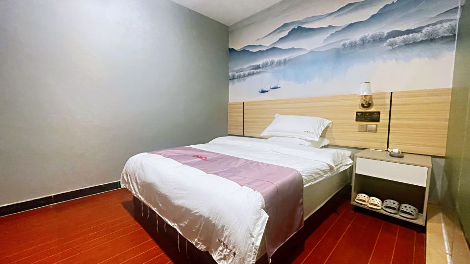 168 Business Apartment