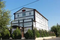 Paradise Villa Hotels in 