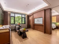 Rezen (Chagan Lake Scenic Area) Hotel di Qian Gorlos