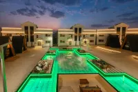 MidTown Majestic Garden Resort Hotels in 