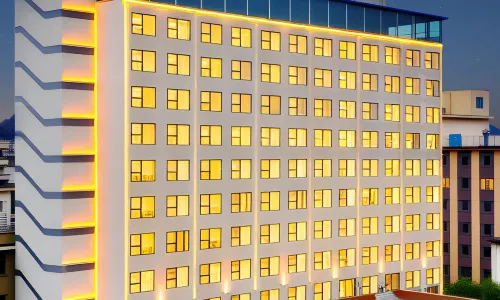 非繁城品飯店（桂林火車站兩江四湖店）