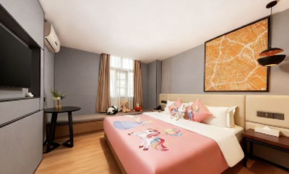 Local Hotels (Guangzhou Jiangnanxi Changgang Road Metro Station)