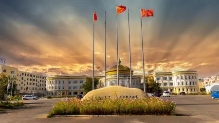 Yuanshangdu Hotel Отели рядом с достопримечательностью «Baotou Light Industry Vocational Technical College Zhenglanqi Branch»