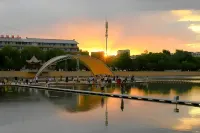 敦煌禧太eスポーツホテル（沙洲ナイトマーケット）