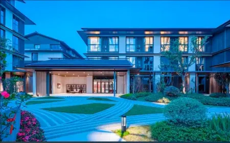 Zhujiajian Haixing Pavilion Hotel (Zhoushan Putuo Mountain Airport Centipede Zhi Wharf Branch)