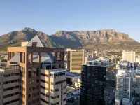 Pullman Cape Town City Centre Hotels near Green Point