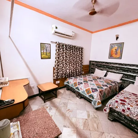 Hotel Taj Plaza, VIP Road, Agra
