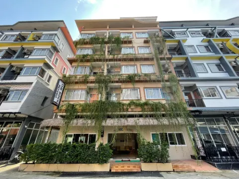 The Rock Patong Comfort Stay