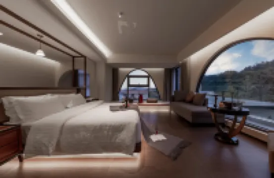 Zhangjiajie Wuyun Guanshan Yue Designer Homestay (Tianmen Mountain Cable Car Station) Hotel berhampiran Tianmen Mountain National Forest Park