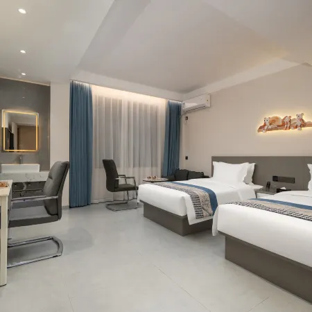 Shiyu Smart Hotel (Guilin High-Speed Railway North Station)