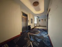 Qiqi Haryuda Holiday Hotel (Zhonghuan Plaza Dashang Xinmat Branch)