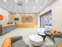 Pudding Yanxuan Hotel (Shanghai North Bund Dalian Road Subway Station Branch) Hotels near Linping Road Station