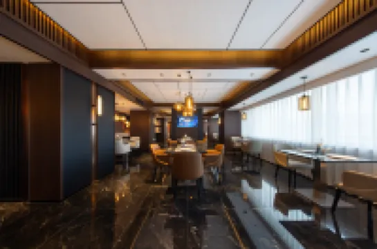 Giorgio Morandi  Weifang Taihua sinomall &Railway Station Store