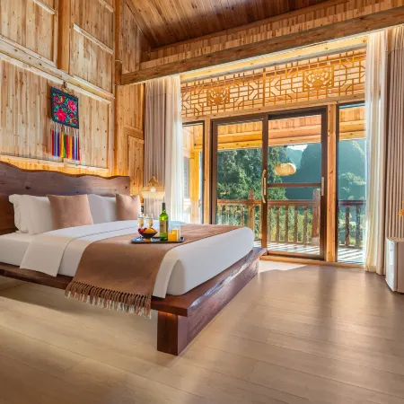 Fenglin Diaojiaolou Guesthouse