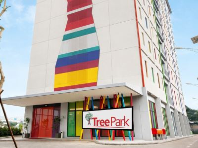 TreePark Hotel BSD City