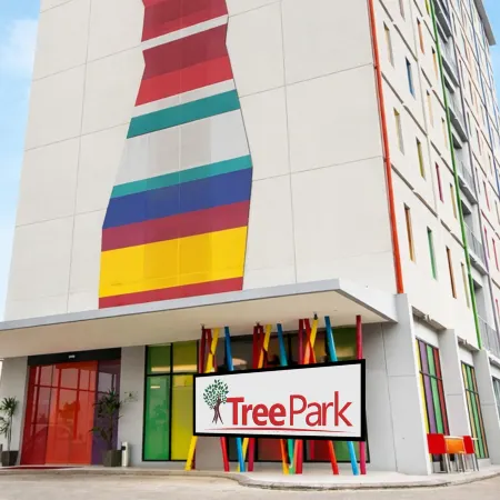 TreePark Hotel BSD City