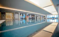 Wuzhou Sports Center Hotel - Pools