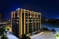 CLOUD HOTEL(HESHANG CITY OF CENTENT)