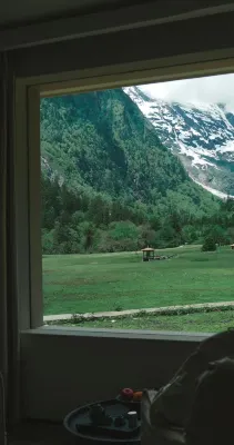 MountainGo 富山恒氧ホテル（四姑娘山双橋溝景区）