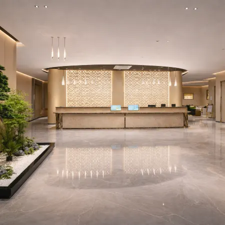 Langyue Business Hotel