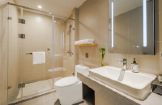 Homeinn Selected Hotel (Yangquan Xinglong Pedestrian Street Binhe New World Commercial Plaza)