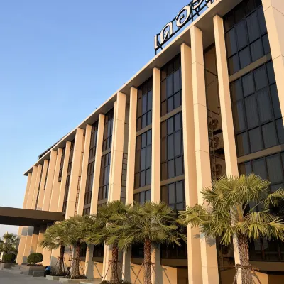 Grand The Room Hotel Hotels near Kamphaeng Phet City Pillar Shrine