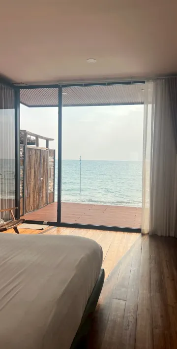 ห้องดีลักซ์ริมชายหาด