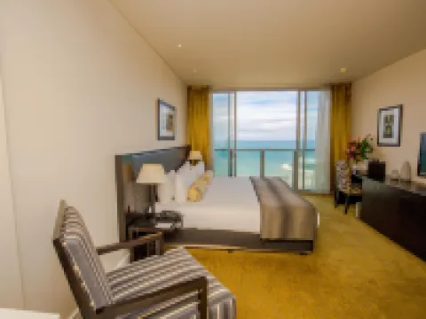 Grand Papua Hotel Hotels near Jacksons International Airport