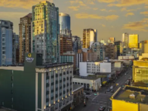 Quality Inn & Suites Downtown Vancouver Hotels in Vancouver