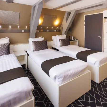 Hotel CC Отели рядом с достопримечательностью «Северный рынок»