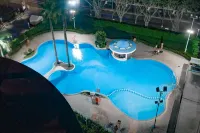 Jijian T99 Hotel (Guangzhou Tower Zhujiang New Town Branch) - Pools