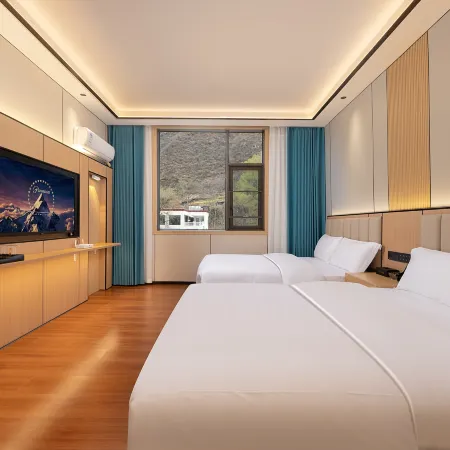 Tianmu Smart Luxury Resort Hotel (Danba)