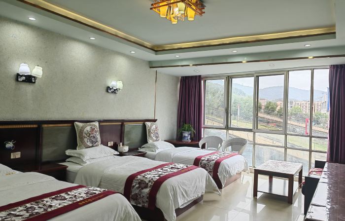 Yaxin Hotel