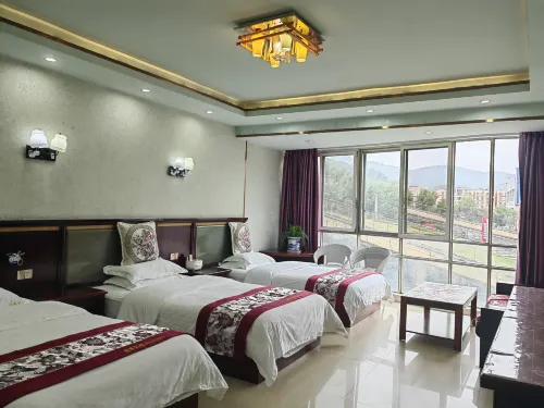 Yaxin Hotel
