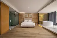 He Su Hotel (Leshan High-speed Railway Station • Shihao Plaza)