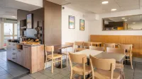 Kyriad ECO - Lorient Lanester - breakfast