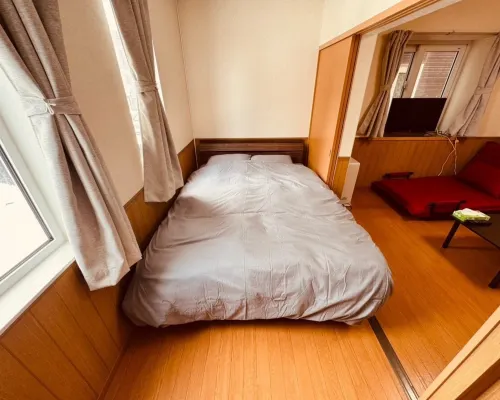Asahi 103 [3-minute walk to subway] No parking Hotels near Moerenuma Park
