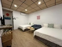 HELLO MAKE YOURSELF AT HOME
