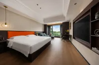 Monsoon hotel