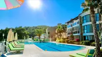 Azure Palm Resort hotel
