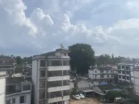 Nanjinde Homestay ，Simao District - غرفة مطلة على الجبل