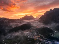 Ya'an 18 ° · Full View Sunrise View Homestay (Zagana Runwugou Branch) Hotels in Diebu